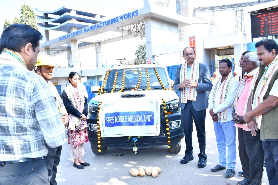 Healthcare on wheels returns to Kapilas as Dalmia Bharat Foundation revives lifeline for rural communities