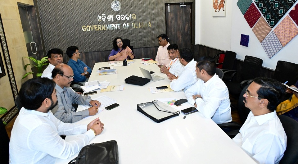 Chief Secretary Garg holds talks with rice millers to speed up paddy procurement in Odisha