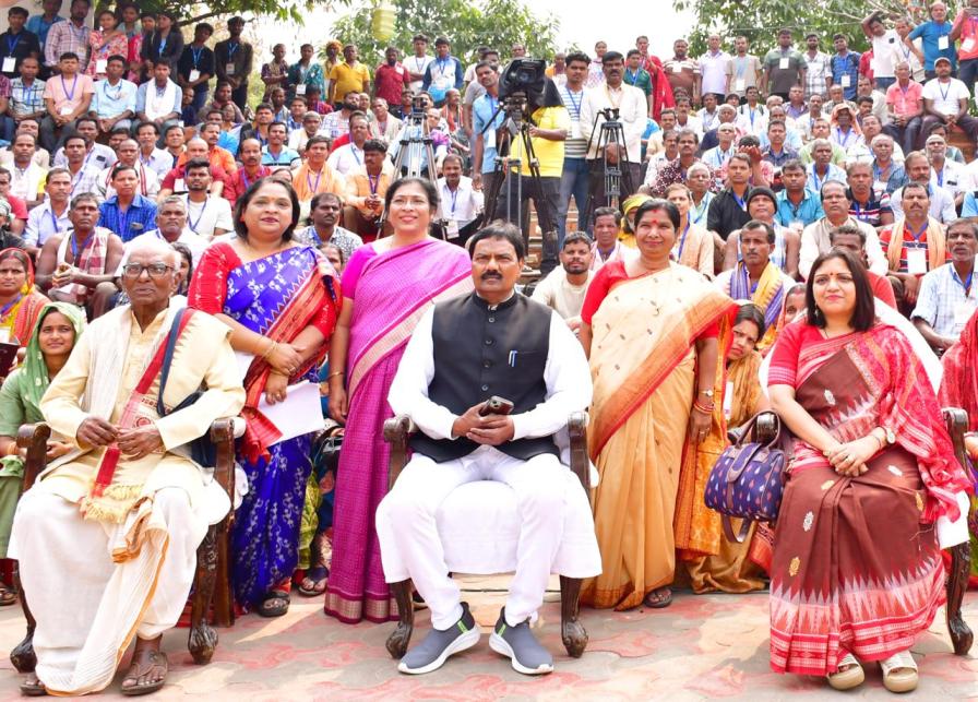 Odisha Terracotta artisans set world records in craft production