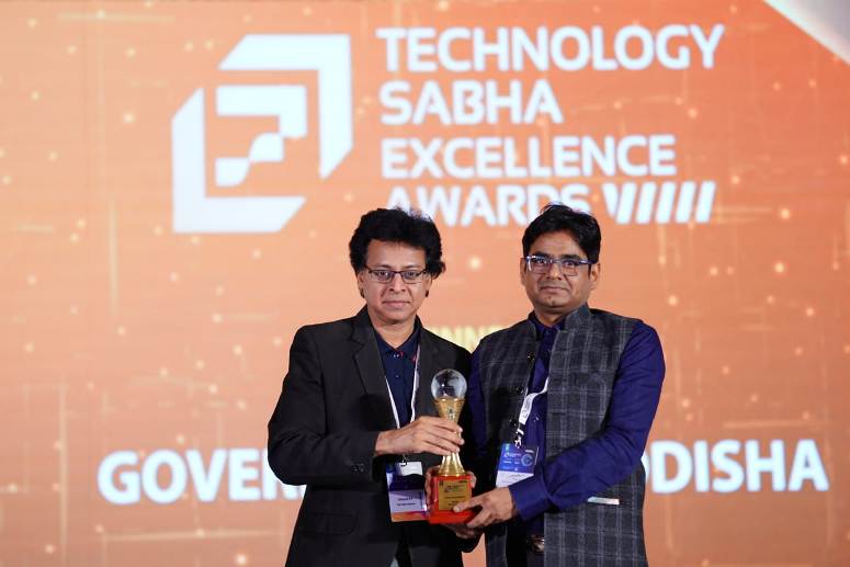 Odisha’s ‘AmaSathi’ WhatsApp BOT bags Technology Sabha Excellence Award