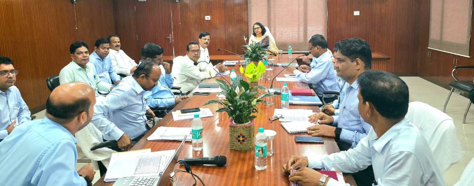 Principal Secretary Shubha Sarma flags timely completion of water projects at OCCL review meeting