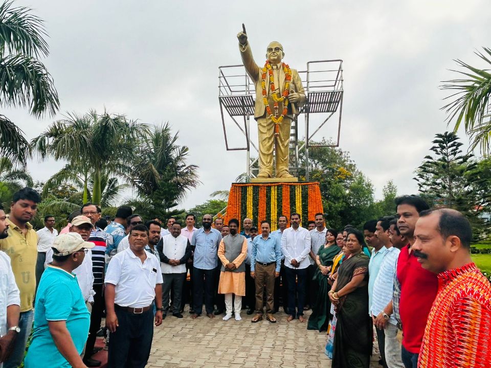 Paradip Port Authority pays homage to Dr. B.R. Ambedkar on Ambedkar Jayanti