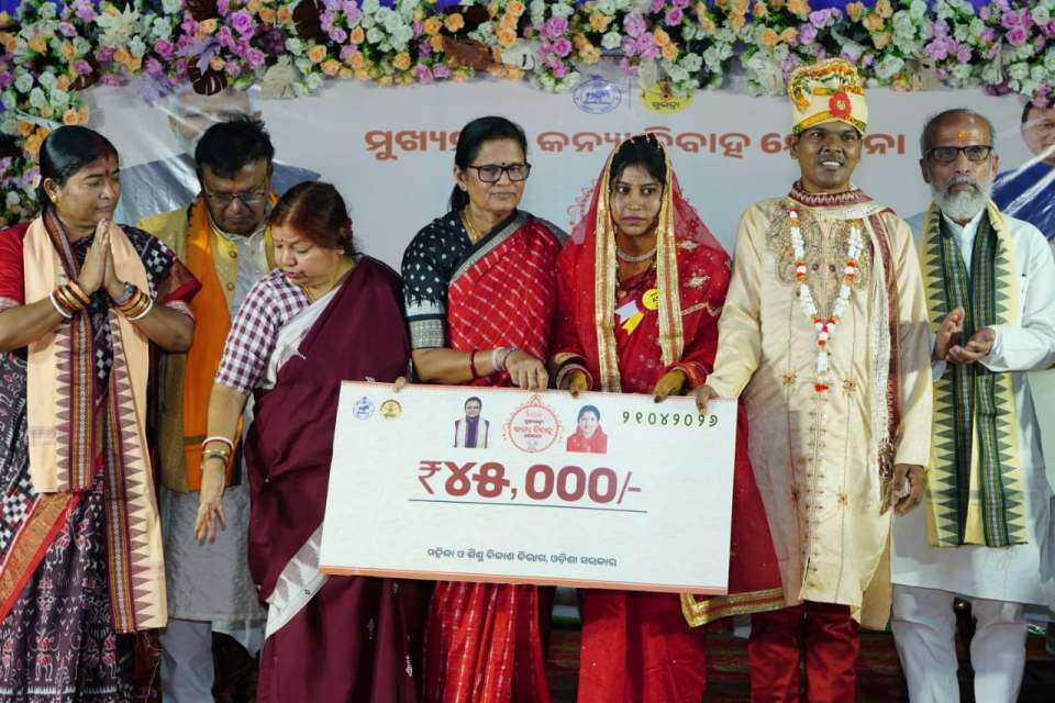 Nearly 1,000 couples tie the knot under Mukhyamantri Kanya Bibaha Yojana in Odisha
