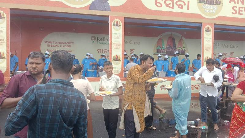 Faith meets sustainability at Jagannath Rath Yatra in Puri as lakhs of devotees embrace compostable tableware