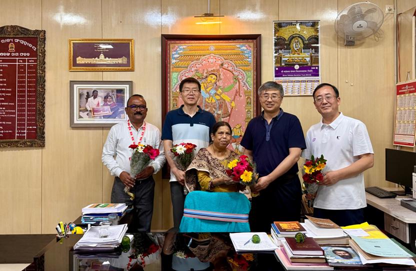 BRICS delegates from China and Iran explore Odisha's rich heritage at State Museum