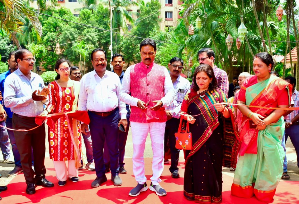 ‘Utkalaa: Shri Ganesh’ brings Odisha’s rich handicraft heritage under one roof in Bhubaneswar