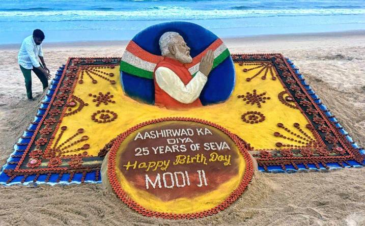 25-ft sand art on Puri beach marks PM Modi’s 25 years of ‘seva’