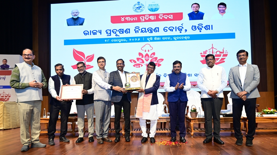 Hindalco’s Hirakud Smelter & Power and Aditya Aluminium honoured with prestigious Pollution Control awards