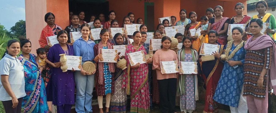 Vedanta Aluminium trains 32 artisans in Sabai grass craft in Jharsuguda