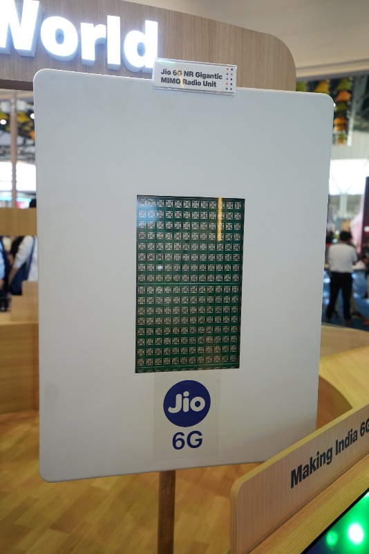 j1-24